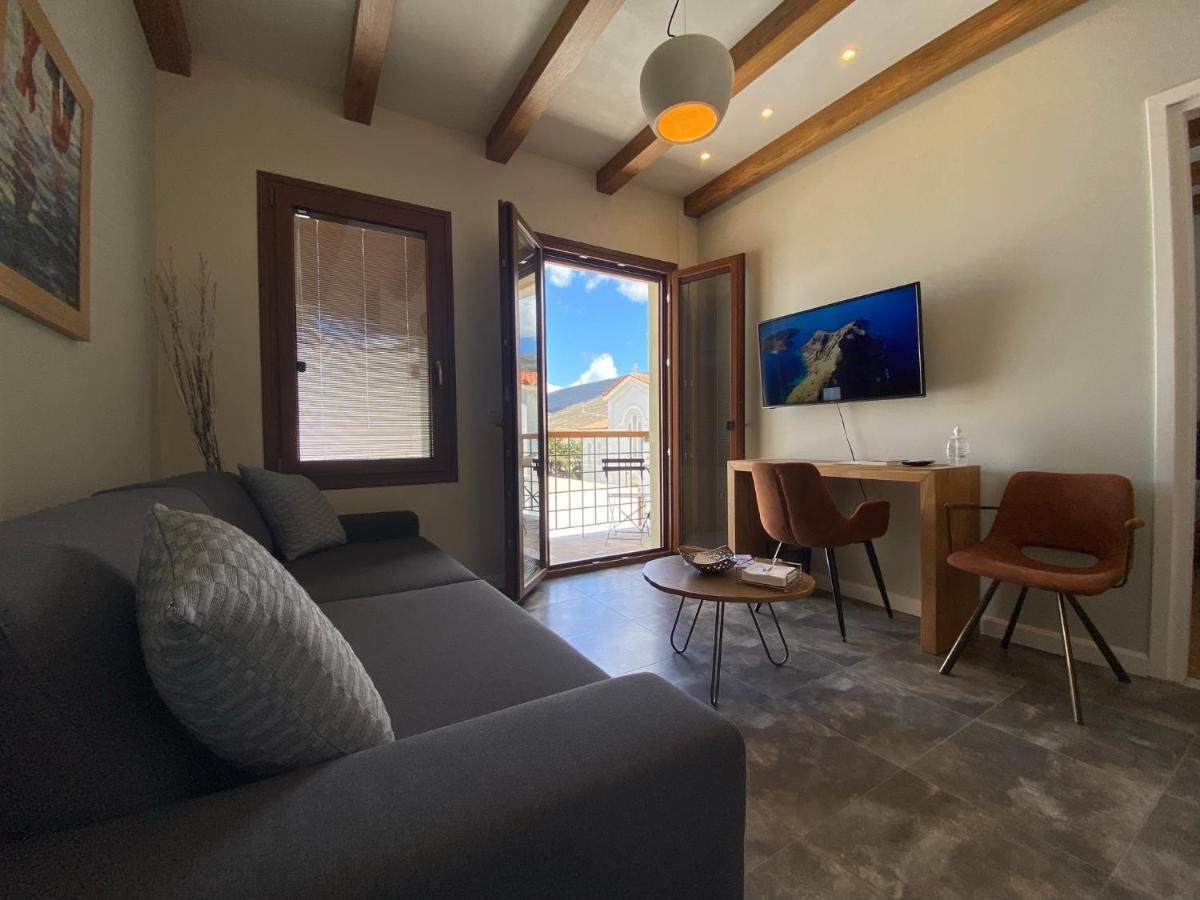 Andros 4 All Seasons Villas & Suites Ormos  外观 照片