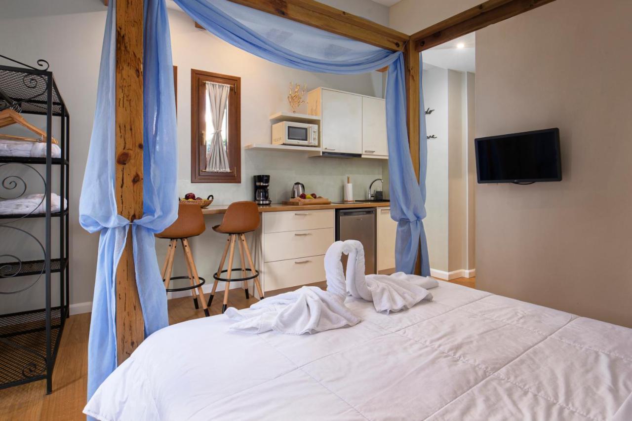 Andros 4 All Seasons Villas & Suites Ormos  外观 照片